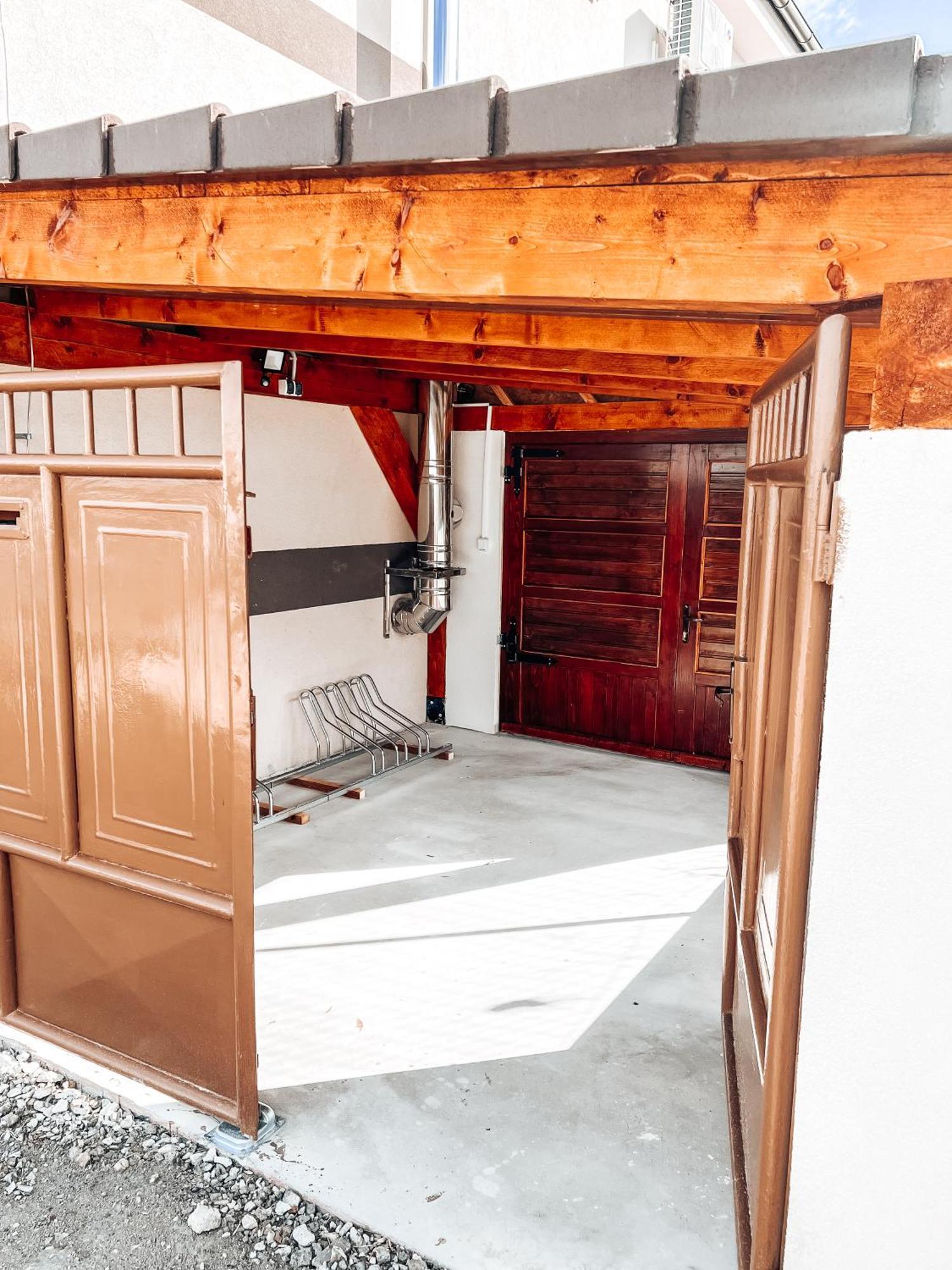 Aparthotel Rezidencia Podhájska Exterior foto